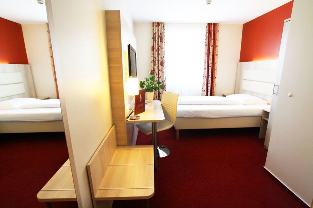 Hotel Roedelheimer Hof - Am Wasserturm 3*