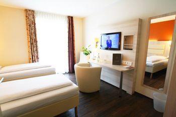 Roedelheimer Hof - Am Wasserturm Hotel 3*